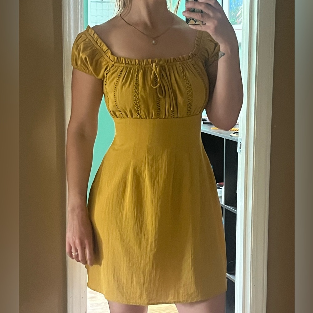 Lulus Babydoll Dress 👗 🌼